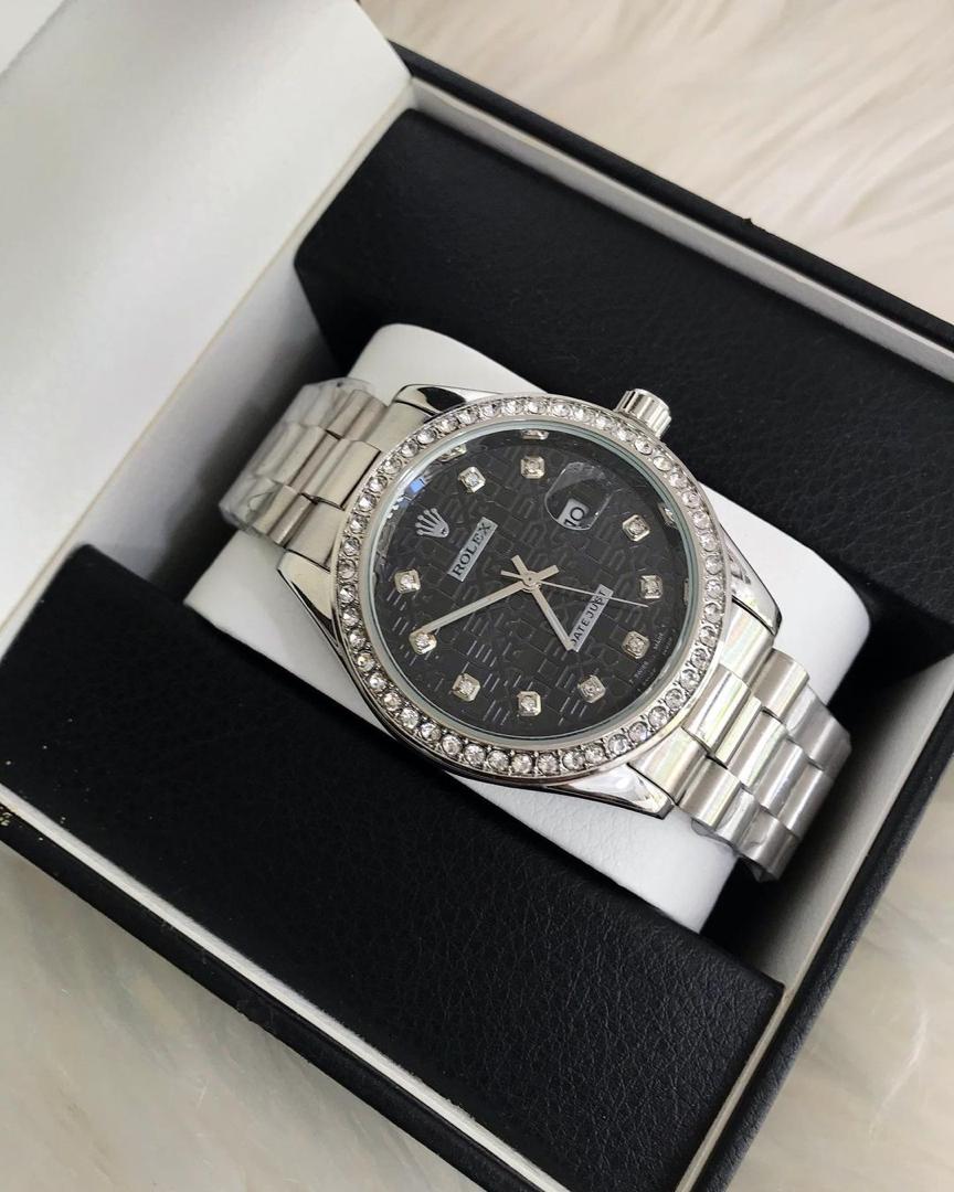 Classic Watches Rolex Date Just Silver & Black Colour