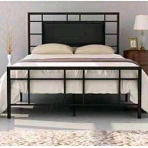 Iron Steel Metal Bed/Bedroom Furniture