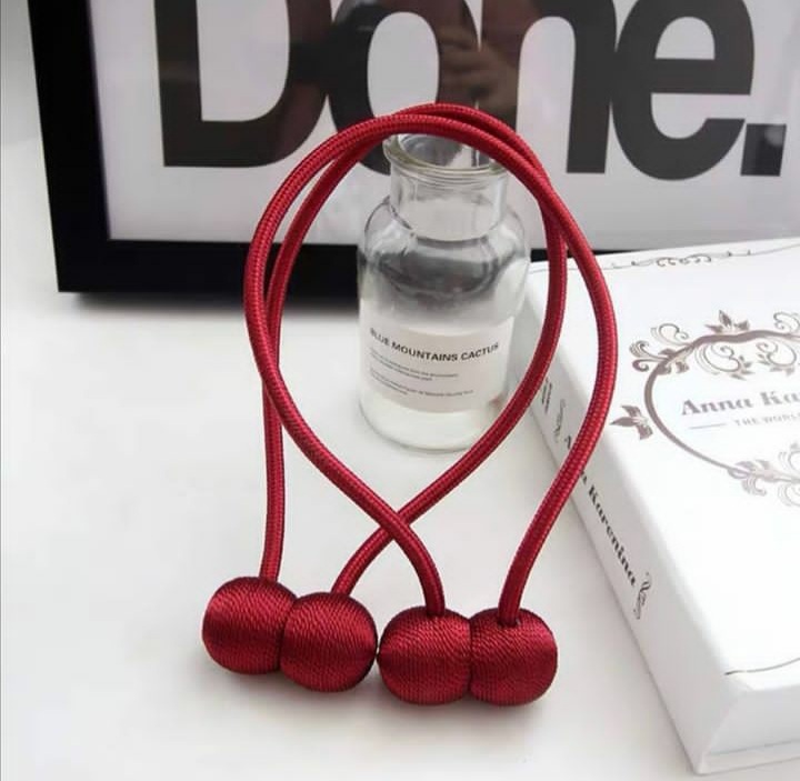 Vibanio Vya Pazia 1pcs Red Colour