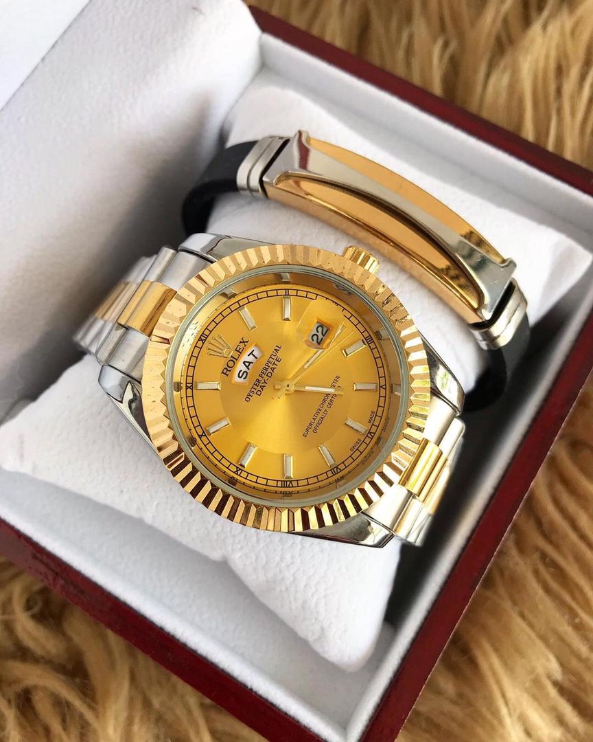 Classic Watches Rolex Day-Date 40 Oyster, 40 mm, Gold & Silver Colour With Bracelet