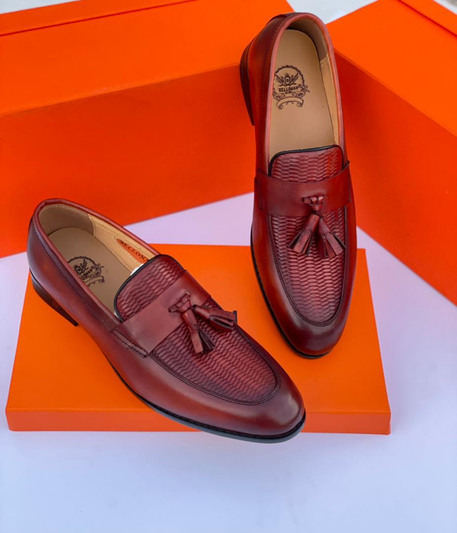 Classic Leather Designer Men Shoes Brown Colour Tape 3