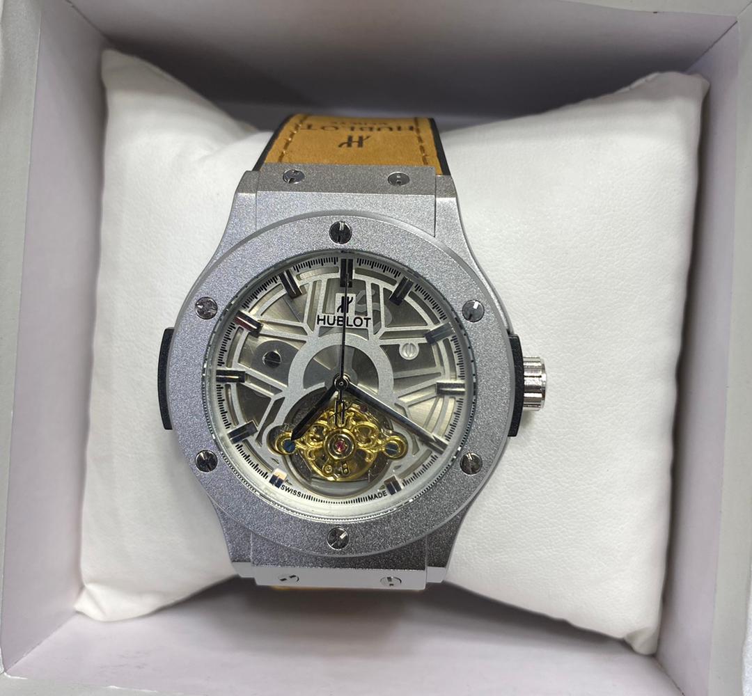 HUBLOT MECHANICAL WATCH AUTOMATIC SILVER COLOUR TAPE 2