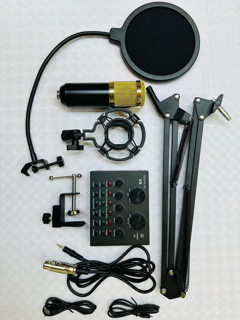 Proffessional condenser microphone with amplifier