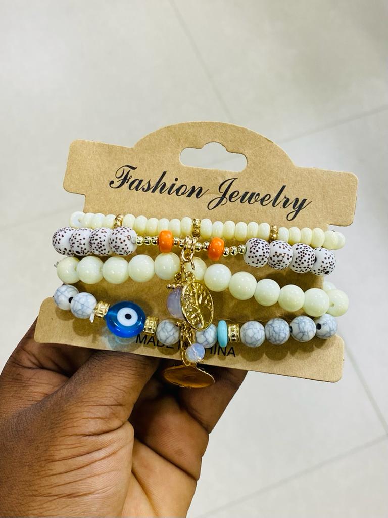 Bracelet 4pics Full Set White Ivory Colour Tape 25